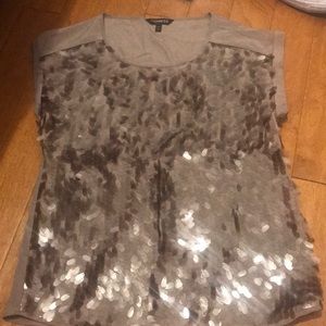 Long fit, sequined top